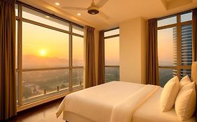 Cherry On Top-Luxe Living In Islamabad'S Skyline Elysium